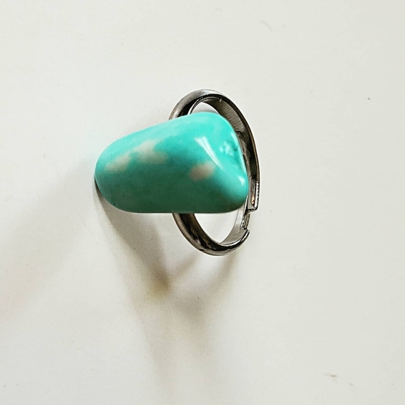 Turquoise Ring - Picture 2 of 3